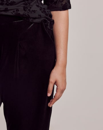 Julipa Petite Black Velour Tapered Trouser