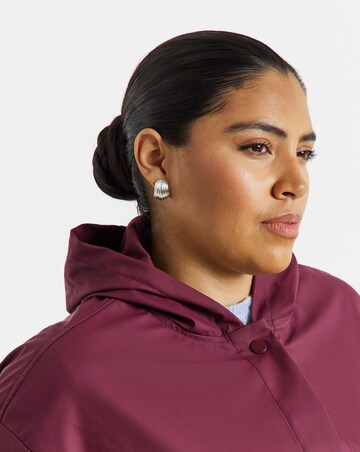 Burgundy Short Rubberised Mac