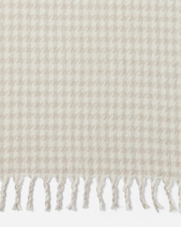 Faux Mohair Houndstooth Throw