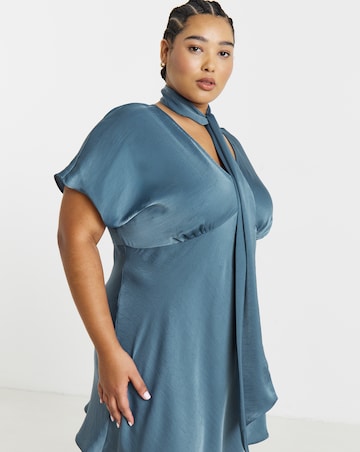 Short Sleeve Satin Scarf Detail Dress
