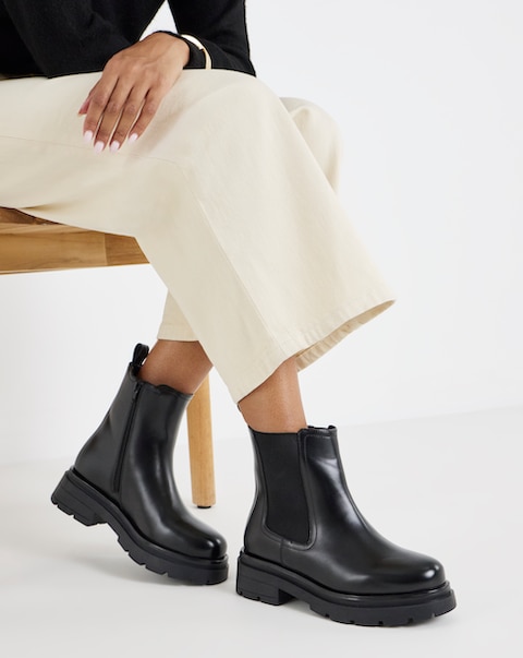 New In - Chunky Chelsea Ankle Boot Wide