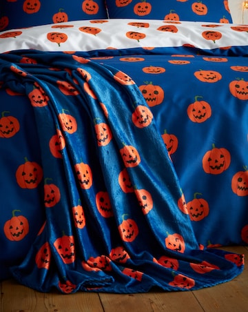Catherine Lansfield Halloween Pumpkins Throw
