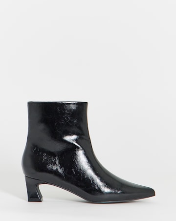 Tammy Flared Block Heel Pointed Ankle Boots - Extra Wide Fit (EEE)