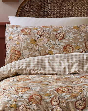 D & D Orchard Pears Duvet Cover Set