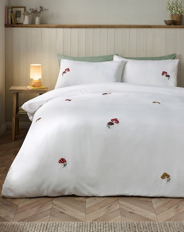 Catherine Lansfield Woodland Crochet Duvet Cover Set