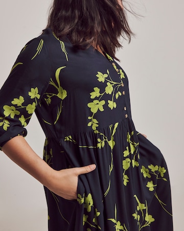 Julipa Petite Navy Printed Midi Dress