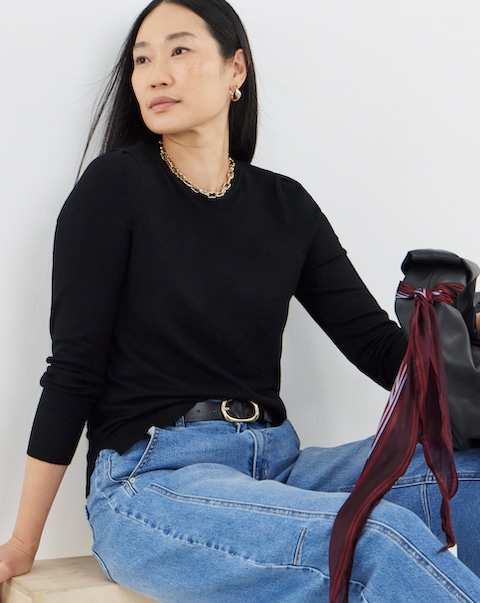 Fine Knit Black Crew Neck Jumper