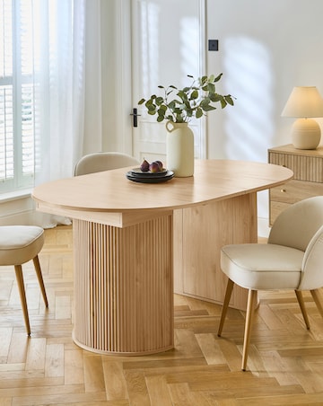 Leighton Extendable Oval Dining Table