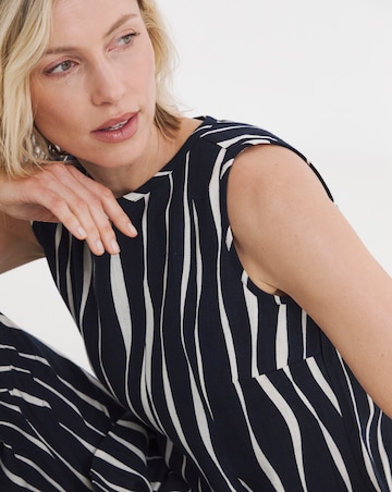 Printed Linen Mix Pleated Shell Top