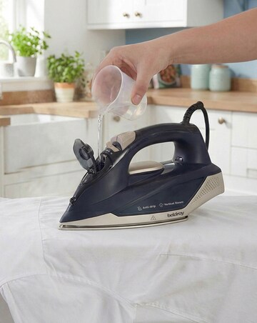 Beldray 2200W Safeglide Stream Iron