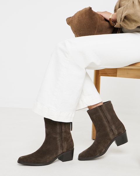 Shaundi Leather Block Heel Ankle Boots - Extra Wide Fit (EEE)