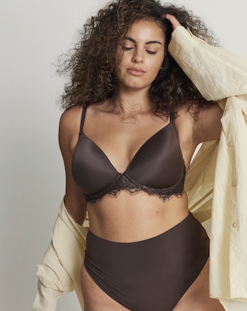 Figleaves Smoothing Non Wired Padded Bra With Lace Detail B-G - Black
