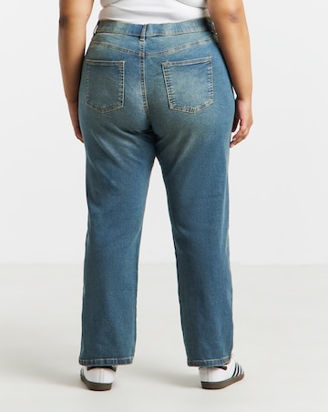 Vinatge Wash 24/7 Stretch Straight Leg Jeans