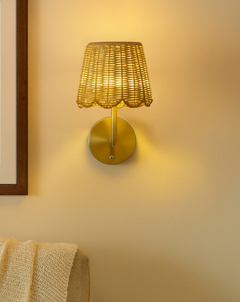 Calvera Scalloped Rattan Rechargeable Wall Light