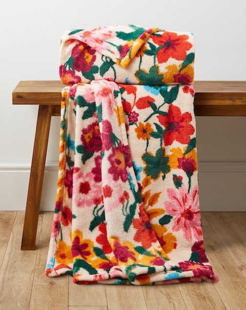 Gardenia Floral Printed Fleece Throw