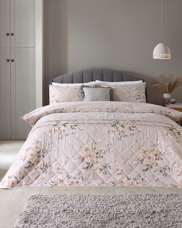 Catherine Lansfield Canterbury Bedspread