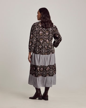 Julipa Petite Tiered Midi Dress