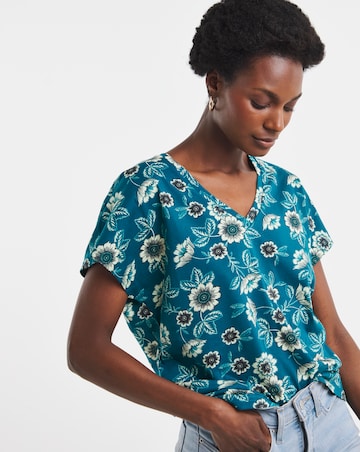 Green Printed V Neck T-Shirt