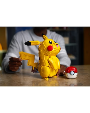LEGO Pokemon Pikachu and Poke Ball 72152