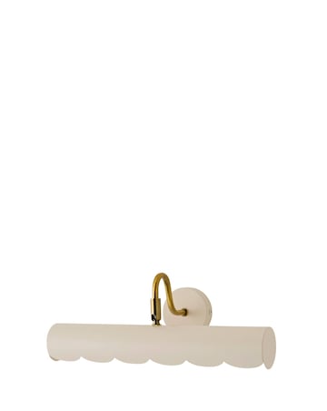 ValueLights Millie Scallop Picture Wall Light