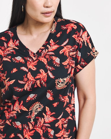 Print V-Neck Short Sleeve Longline Curved Hem Top