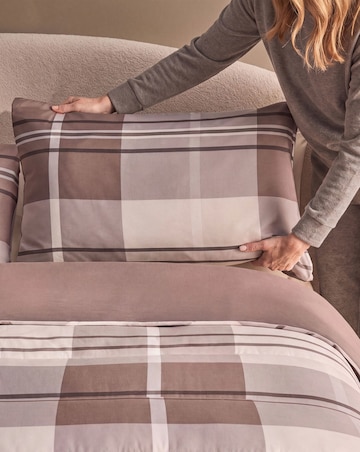 Silentnight Coverless Printed Check Natural 10.5 Tog Duvet