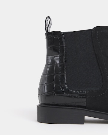 Helina Classic Ankle Chelsea Boots - Standard Fit (D)