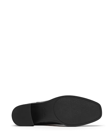 Clarks Suede Wrenn Heeled Ankle Boot - Standard Fit (D)
