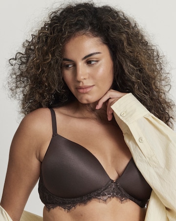 Figleaves Smoothing Non Wired Padded Bra With Lace Detail B-G - Black