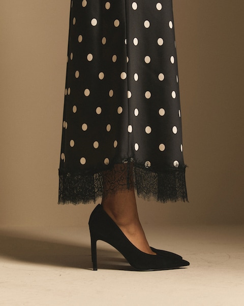 New In - Heeled Pointy toe Court Shoe Standard