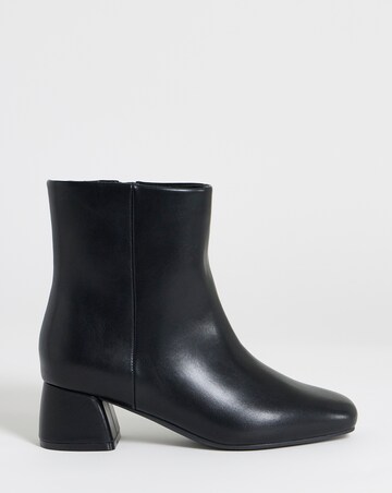 Carmella Block Heel Ankle Boots - Extra Wide Fit (EEE)