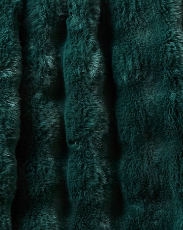 Bubble Faux Fur Throw