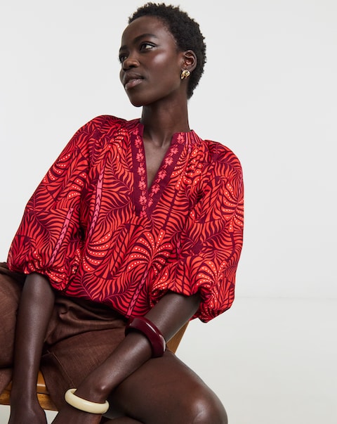 Collarless Puff Sleeve Top