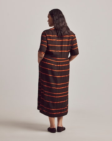 Julipa Stripe Crinkle Midi Dress