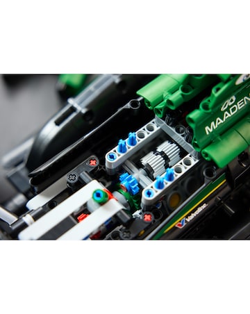 LEGO? Technic? Aston Martin Aramco AMR25 F1? Car 42240