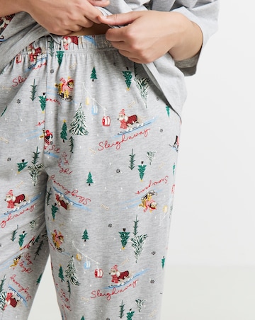 Sledging Animals Print Christmas Family Pyjamas - Womens