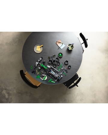 LEGO? Technic? Aston Martin Aramco AMR25 F1? Car 42240