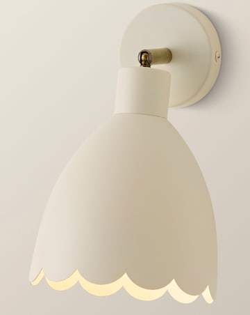 ValueLights Millie Scallop Spotlight