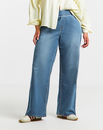 Mid Wash Wide Leg Pull On Jegging