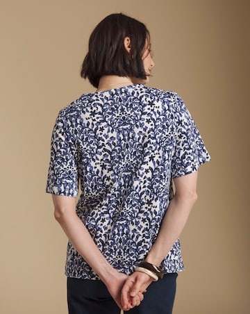 Julipa Cotton Printed V-Neck T-Shirt