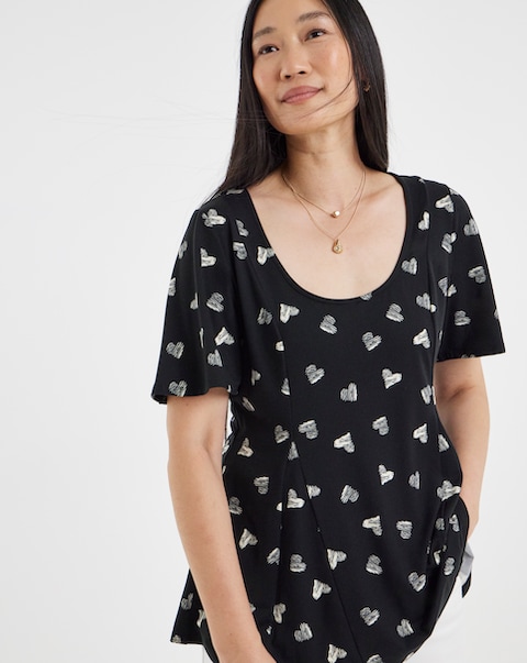 Black Heart Scoop Neck Angel Sleeve Longline Top