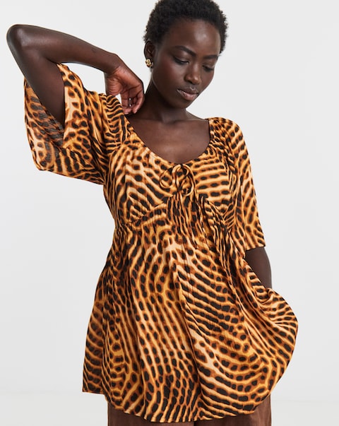 Crinkle Short Sleeve Tie Front Top