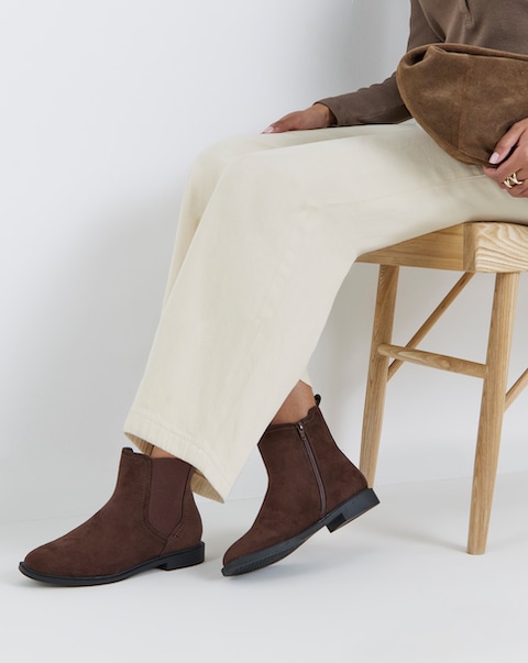 Emma Classic Chelsea Ankle Boots - Standard Fit (D)