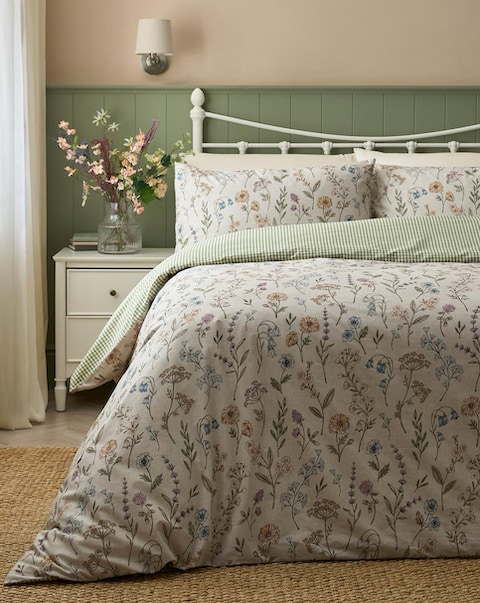 D & D Meadow Floral Duvet Cover Set