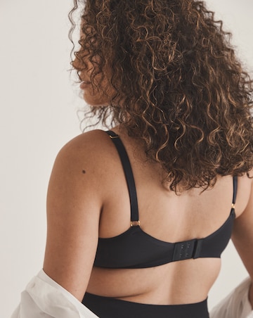 MAGISCULPT Smoothing Bonded T-Shirt Bra