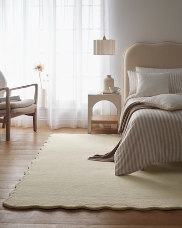 Scalloped Elsie Hand-Tufted Woollen Rug