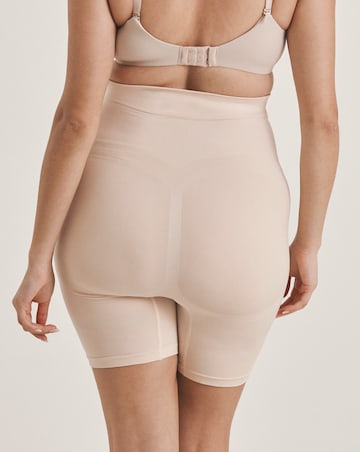 MAGISCULPT Seamfree Shaping Shorts