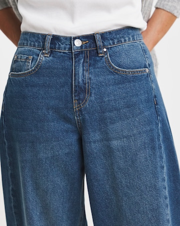 Mid Blue Authentic Tapered Barrel Jeans