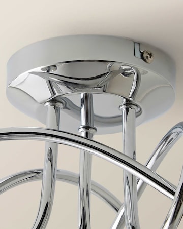 ValueLights Reyka 3 Way Cross Over Chrome Ceiling Light Swirl Glass