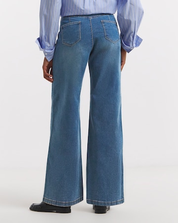 Mid Blue Stretch Wide Leg Weekender Jeggings